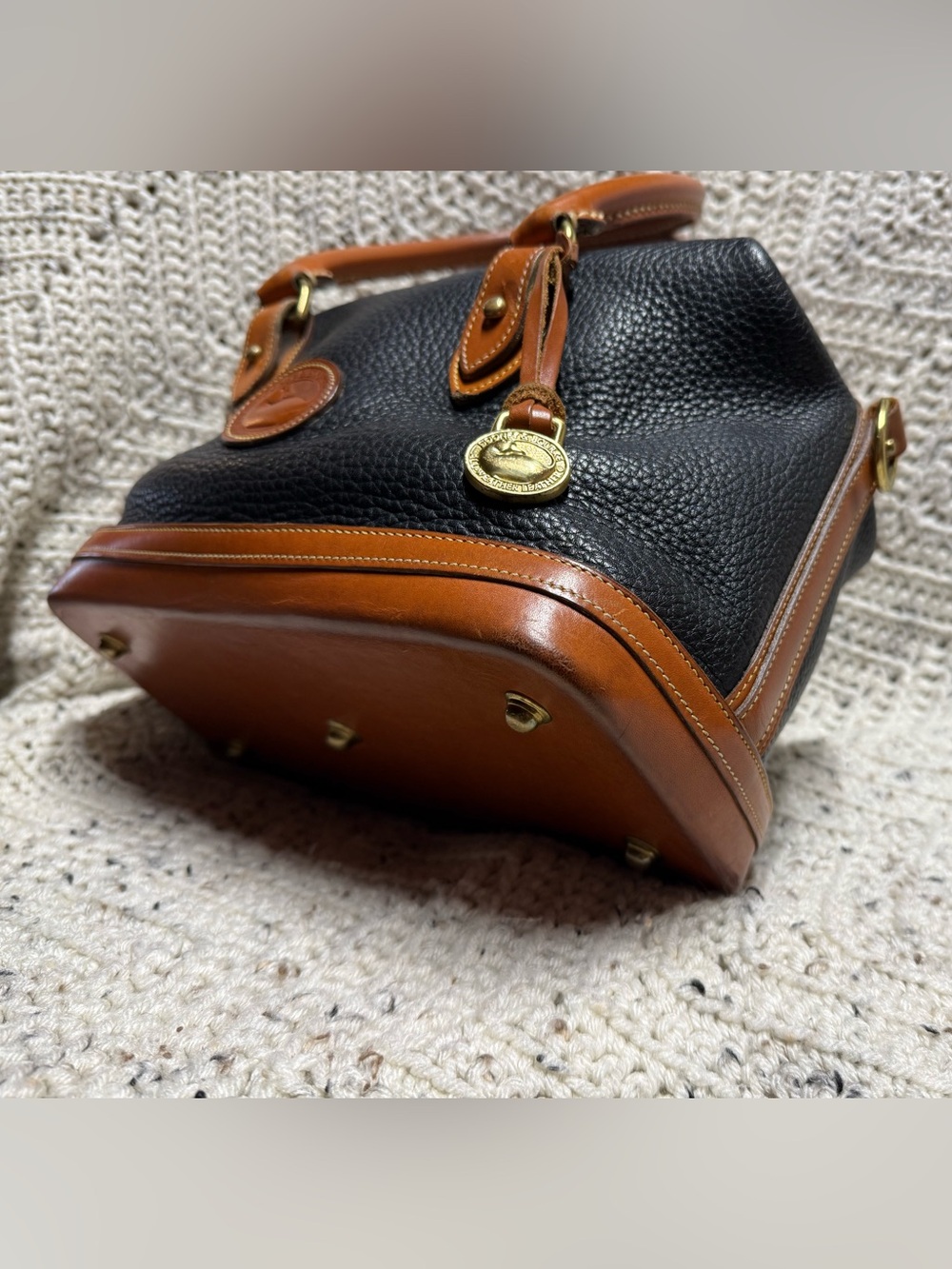 Vintage Dooney and Bourke Black Doctors Satchel - Picture 5 of 13